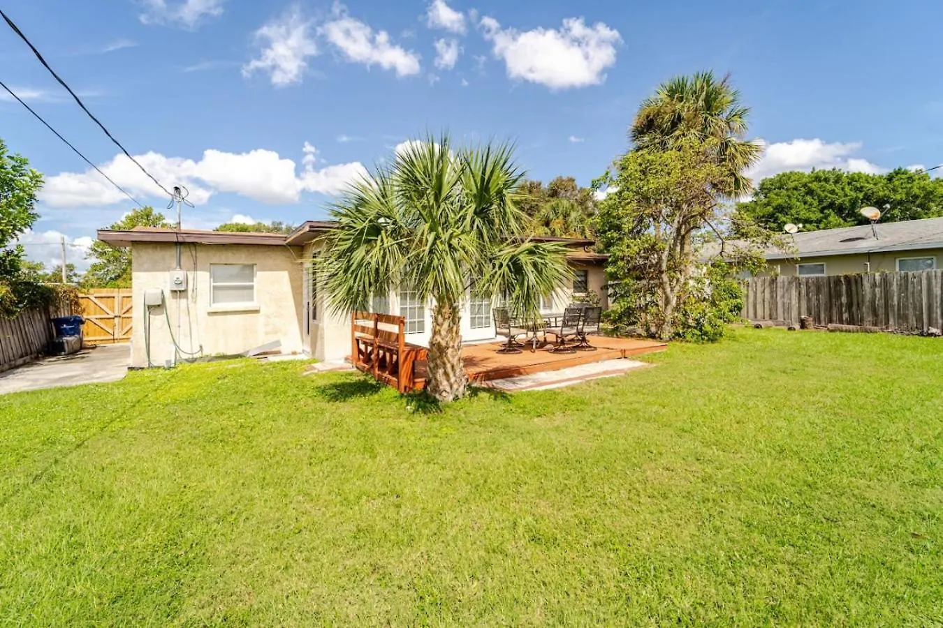 Serene Escape Cozy Close To Beaches *