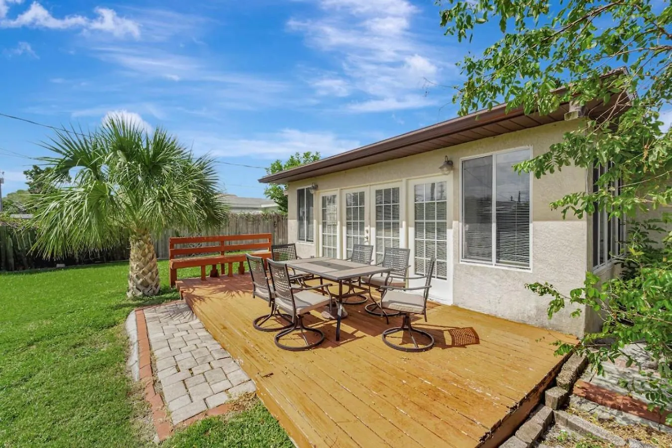 Eco Private Rm W Bath Golf Nearby J2a Shared Holiday home *