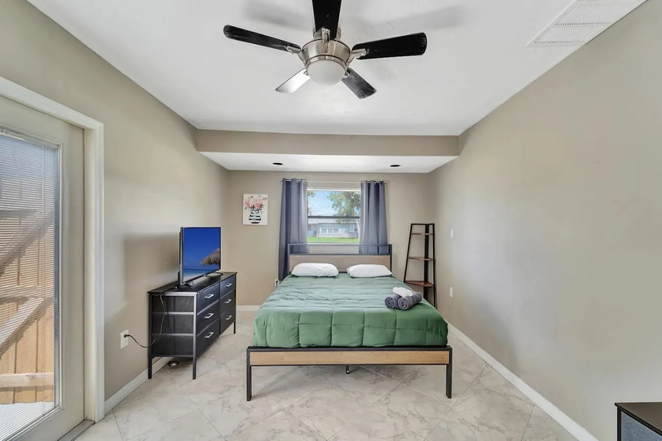 Holiday home Cozy Private Rm Near Travelers Welcome J1a Shared