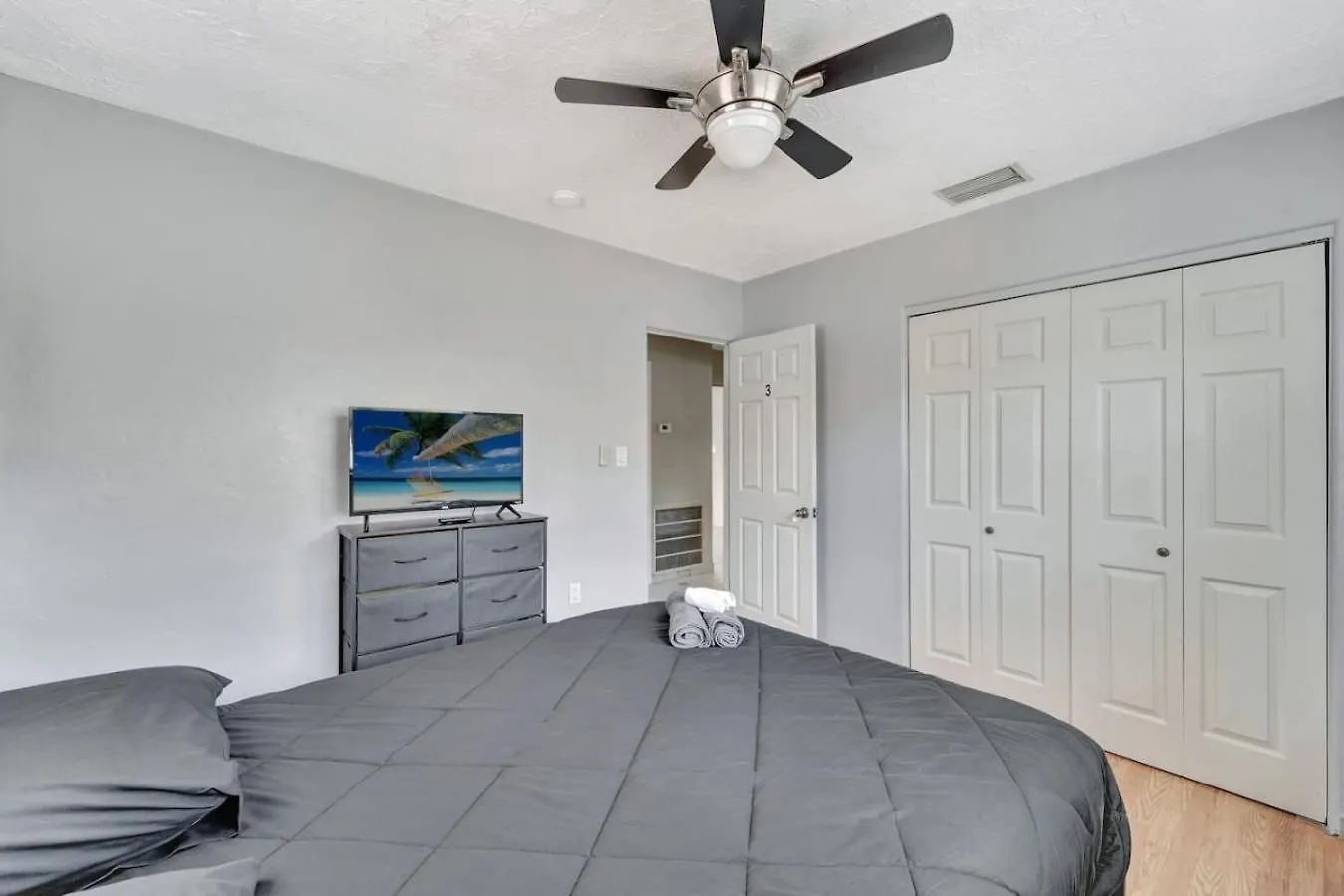 Cozy Retreat Pvt Rm Close To Siesta Keys J3a Shared Holiday home