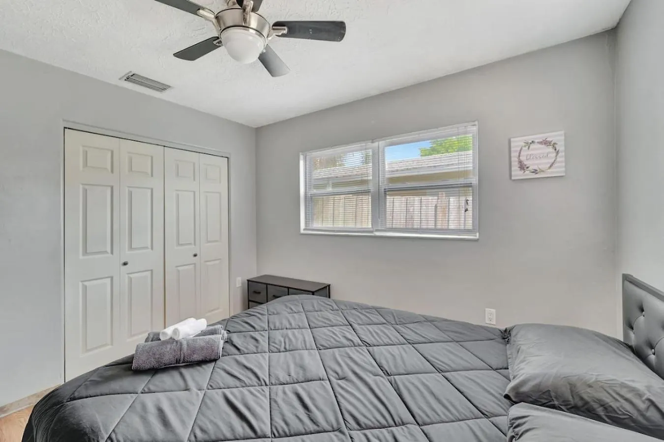 Cozy Retreat Pvt Rm Close To Siesta Keys J3a Shared Holiday home *