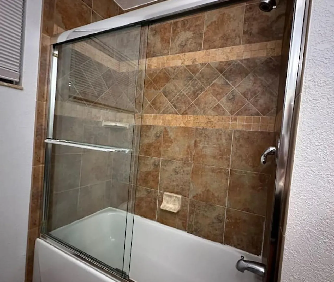 Cozy Retreat Pvt Rm Close To Siesta Keys J3a Shared *