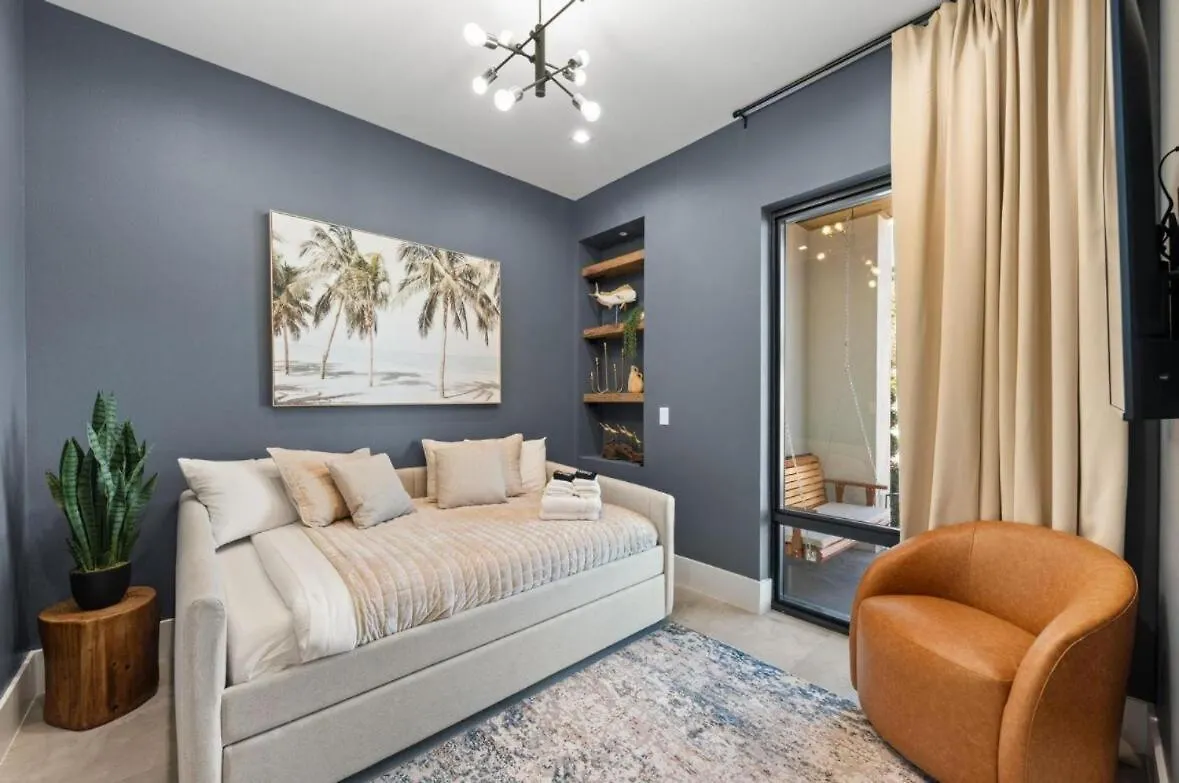 Coastal Luxe, Saltpool Spa, 5miles To Siesta Sarasota