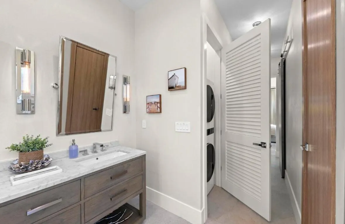 Coastal Luxe, Saltpool Spa, 5miles To Siesta Holiday home