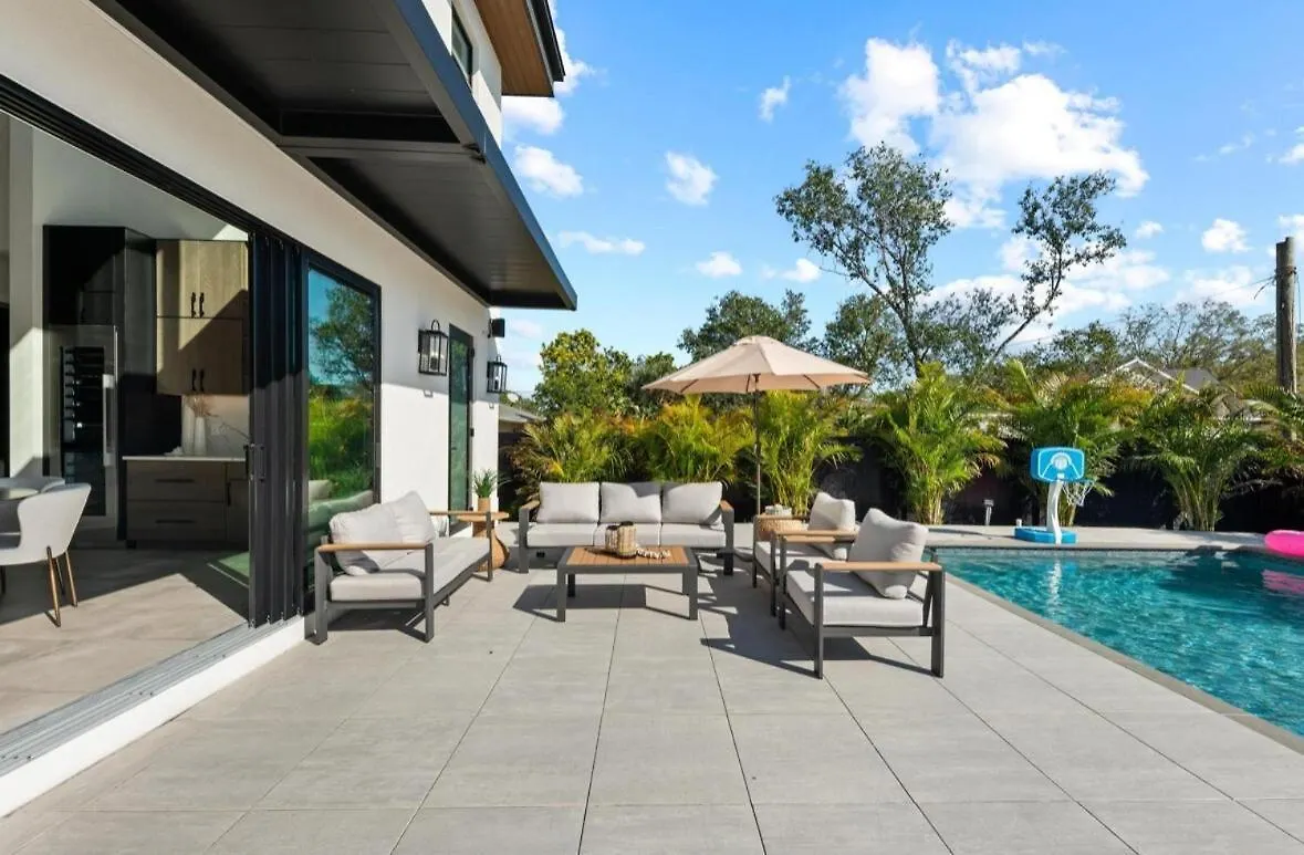 Holiday home Coastal Luxe, Saltpool Spa, 5miles To Siesta Sarasota
