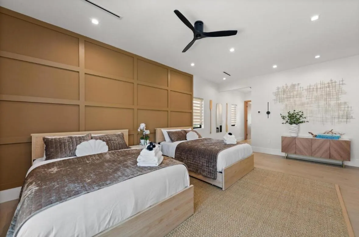 Coastal Luxe, Saltpool Spa, 5miles To Siesta Sarasota