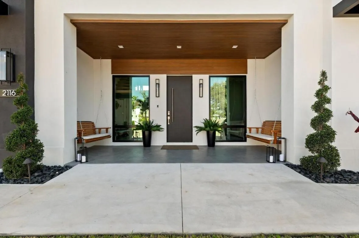 Coastal Luxe, Saltpool Spa, 5miles To Siesta Holiday home *