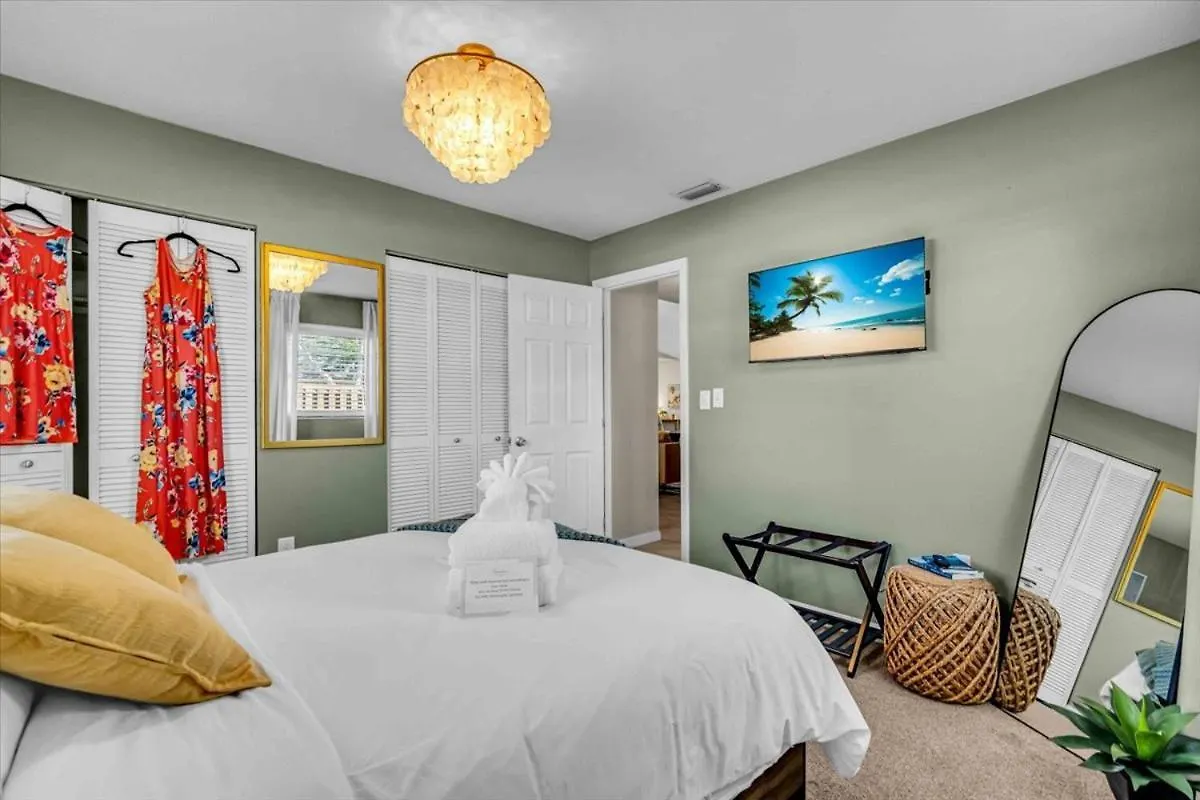 Holiday home Fun 4Bd Saltwater Pool Oasis Games Near Beaches