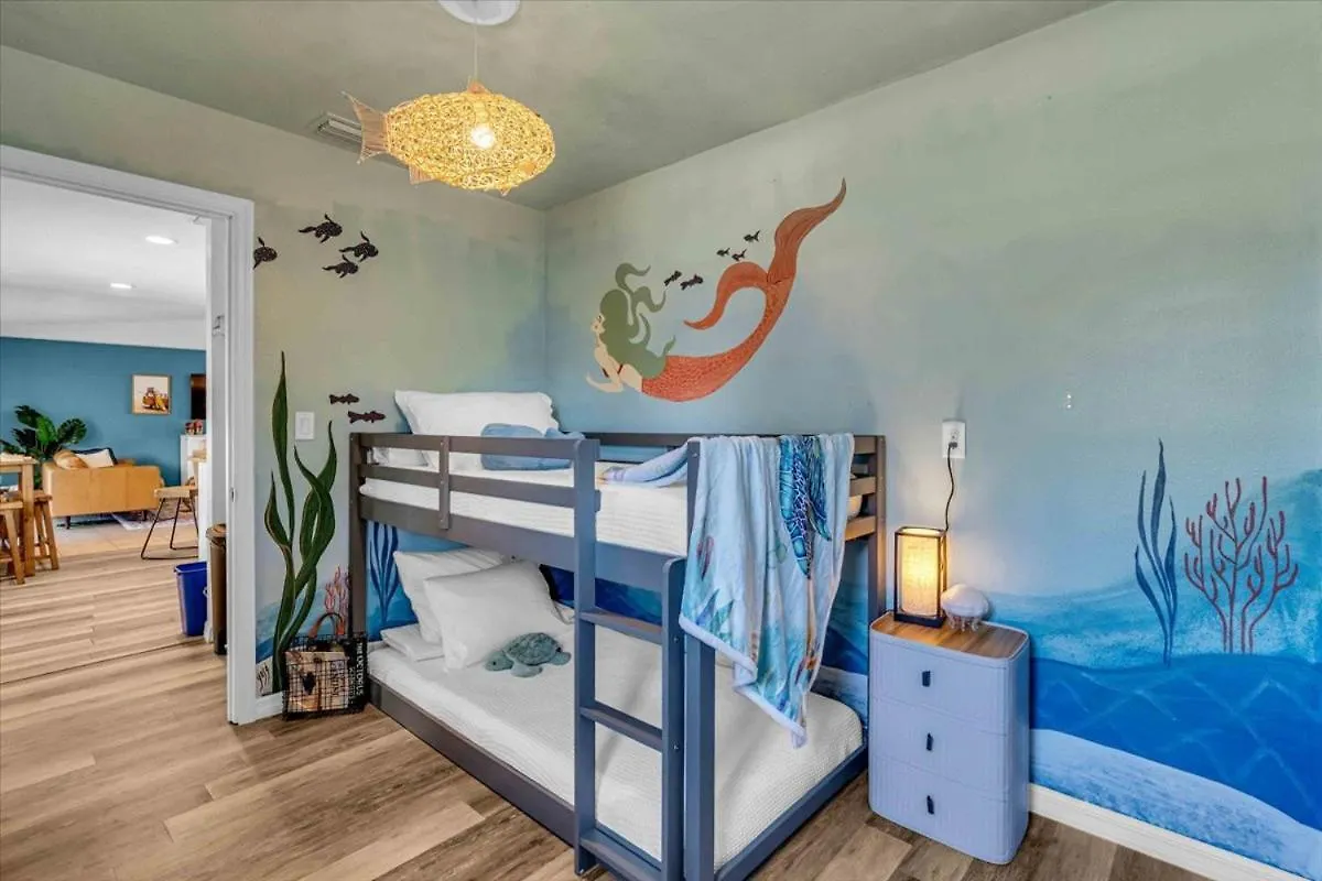 Fun 4Bd Saltwater Pool Oasis Games Near Beaches Holiday home