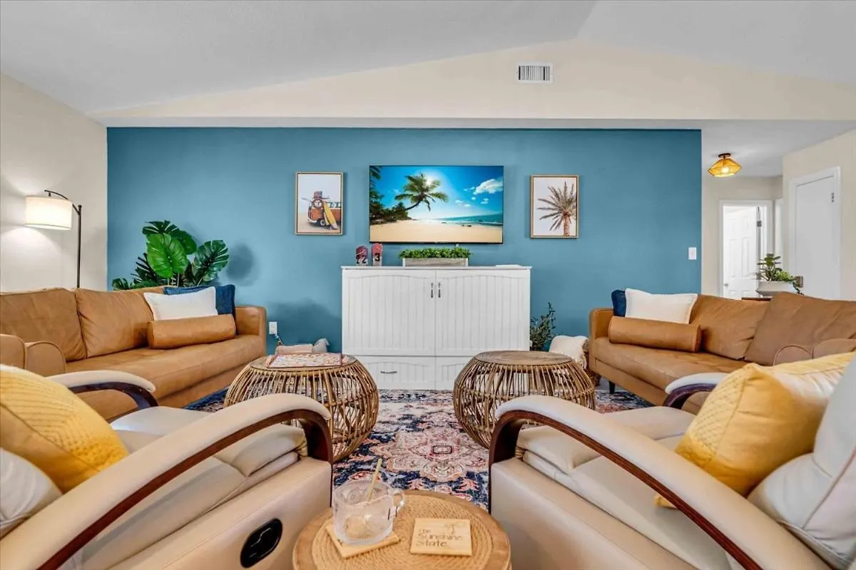 Fun 4Bd Saltwater Pool Oasis Games Near Beaches Holiday home Sarasota