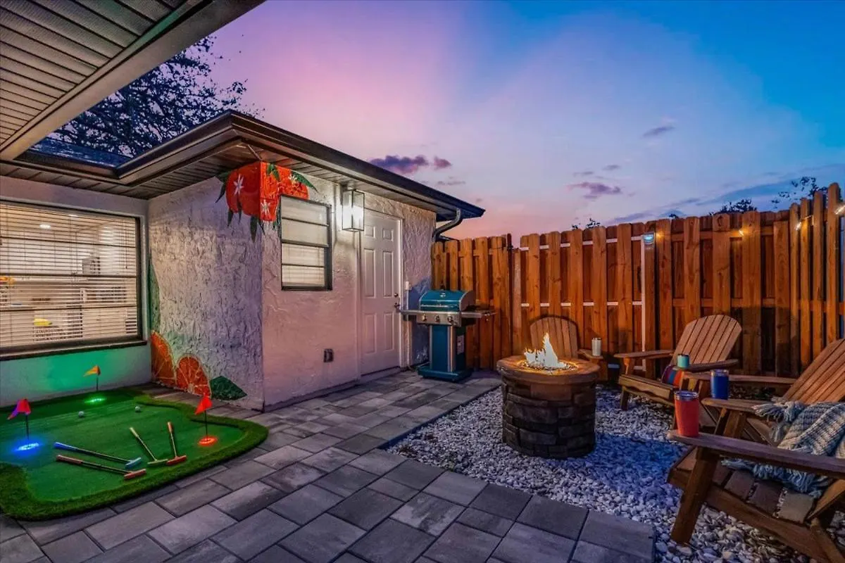 Holiday home Fun 4Bd Saltwater Pool Oasis Games Near Beaches *