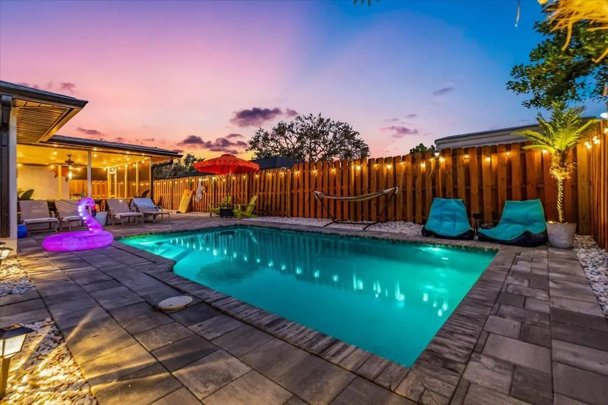Holiday home Fun 4Bd Saltwater Pool Oasis Games Near Beaches Sarasota