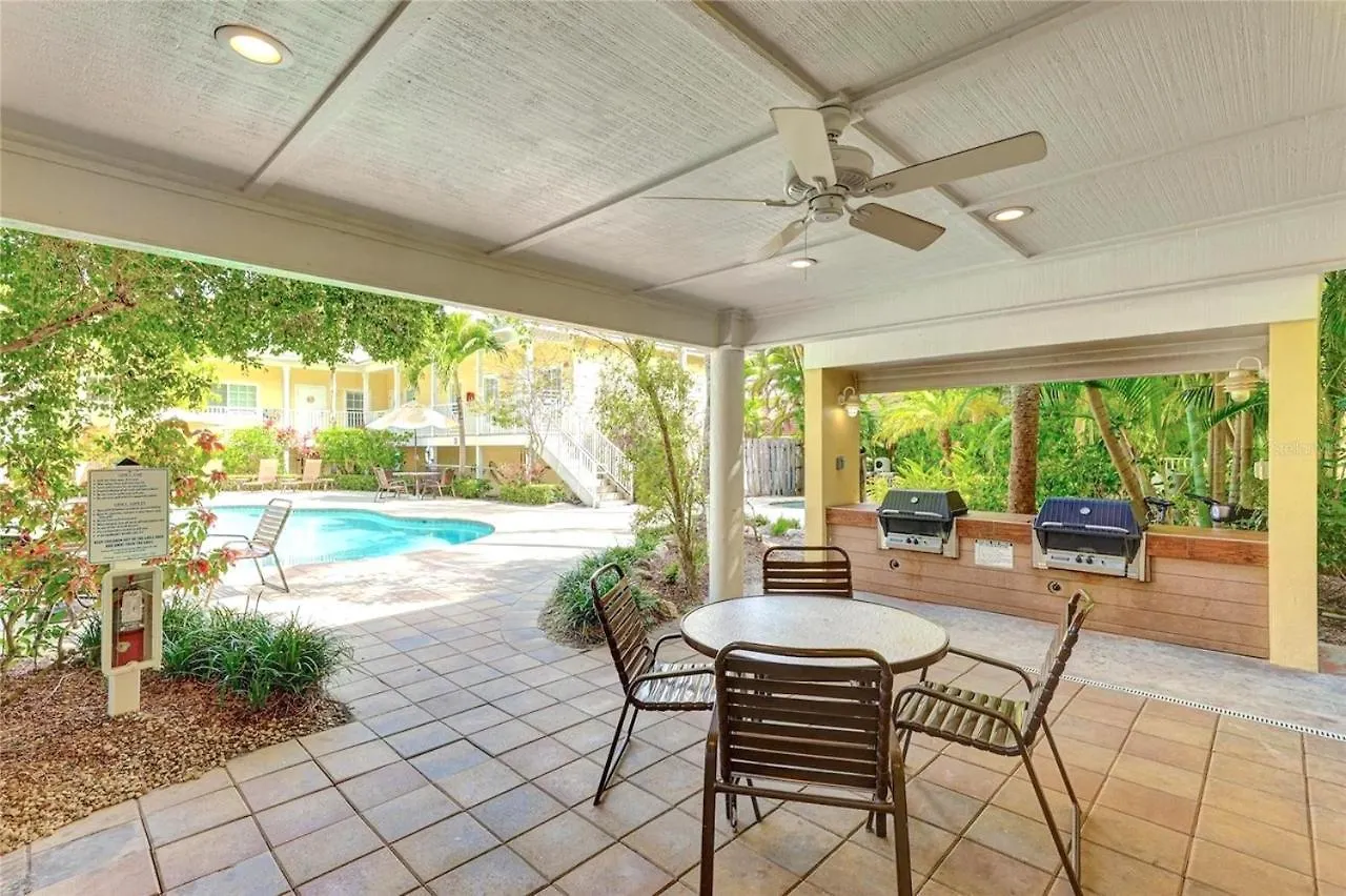 Kaia S Sarasea At Siesta Key At A Glance