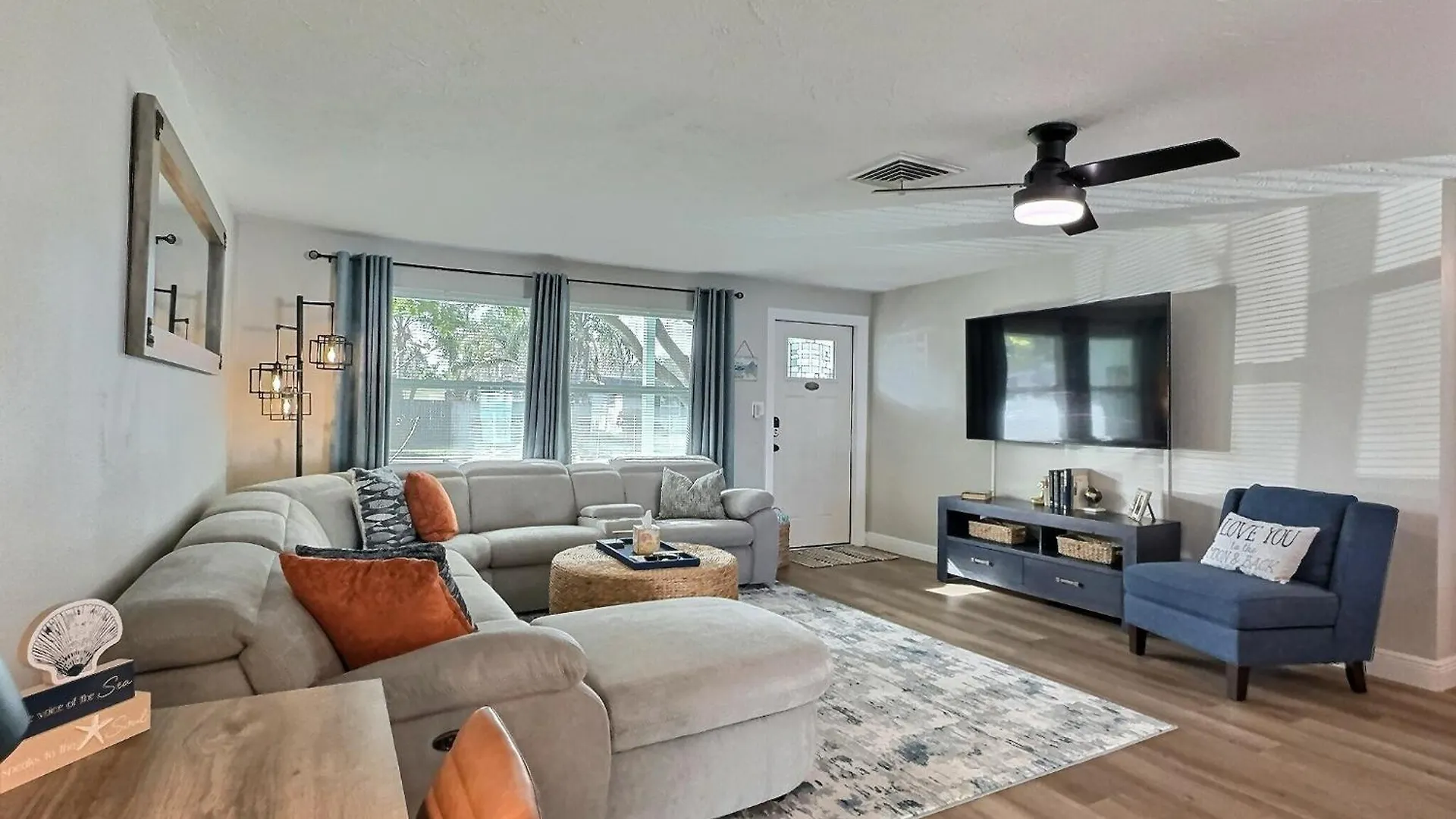 New Warm Modern Bliss Just 10 Minutes From Siesta Key Beaches And Downtown * Sarasota