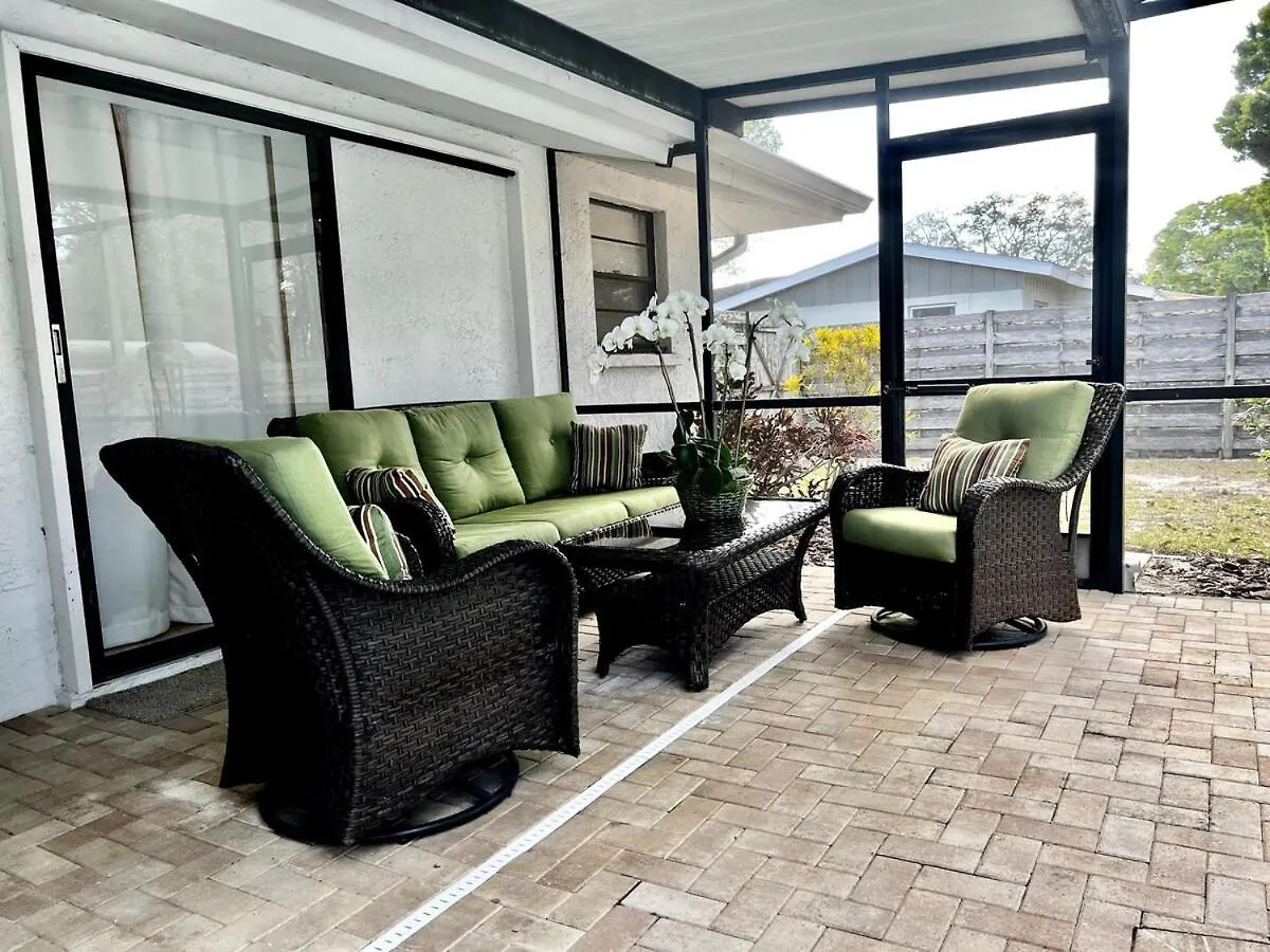 Relaxing 3br 2ba Oasis With Heated * Sarasota