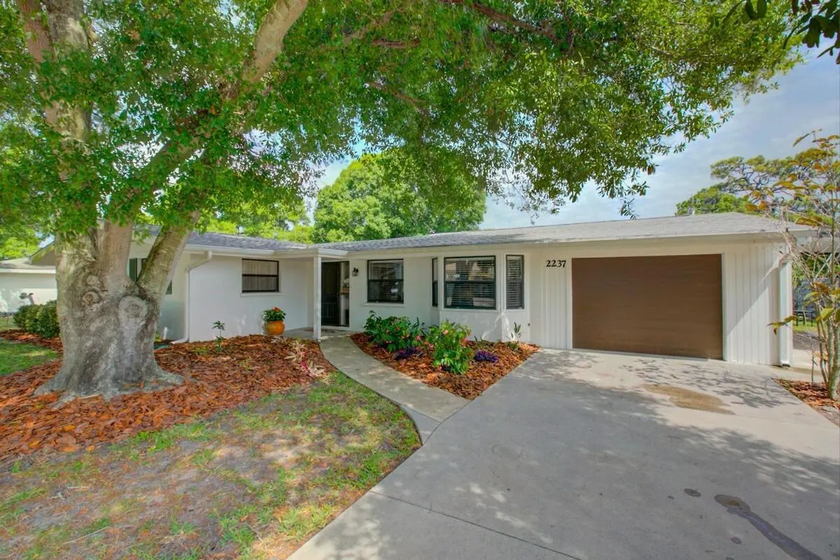 Villa Relaxing 3br 2ba Oasis With Heated