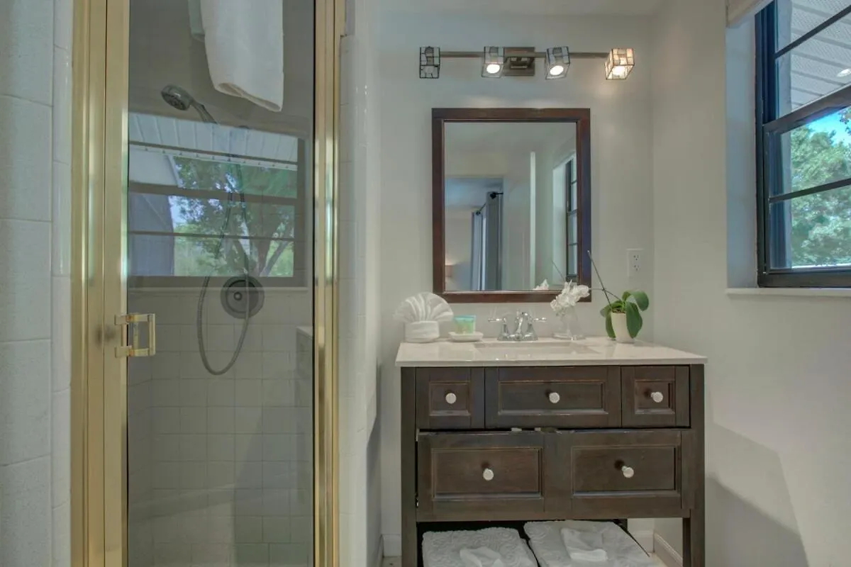 Villa Relaxing 3br 2ba Oasis With Heated *