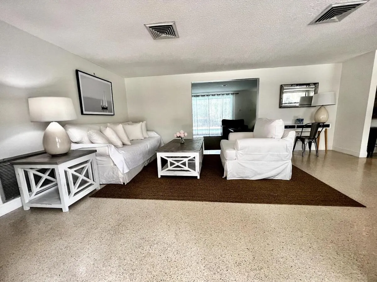 Relaxing 3br 2ba Oasis With Heated * Sarasota