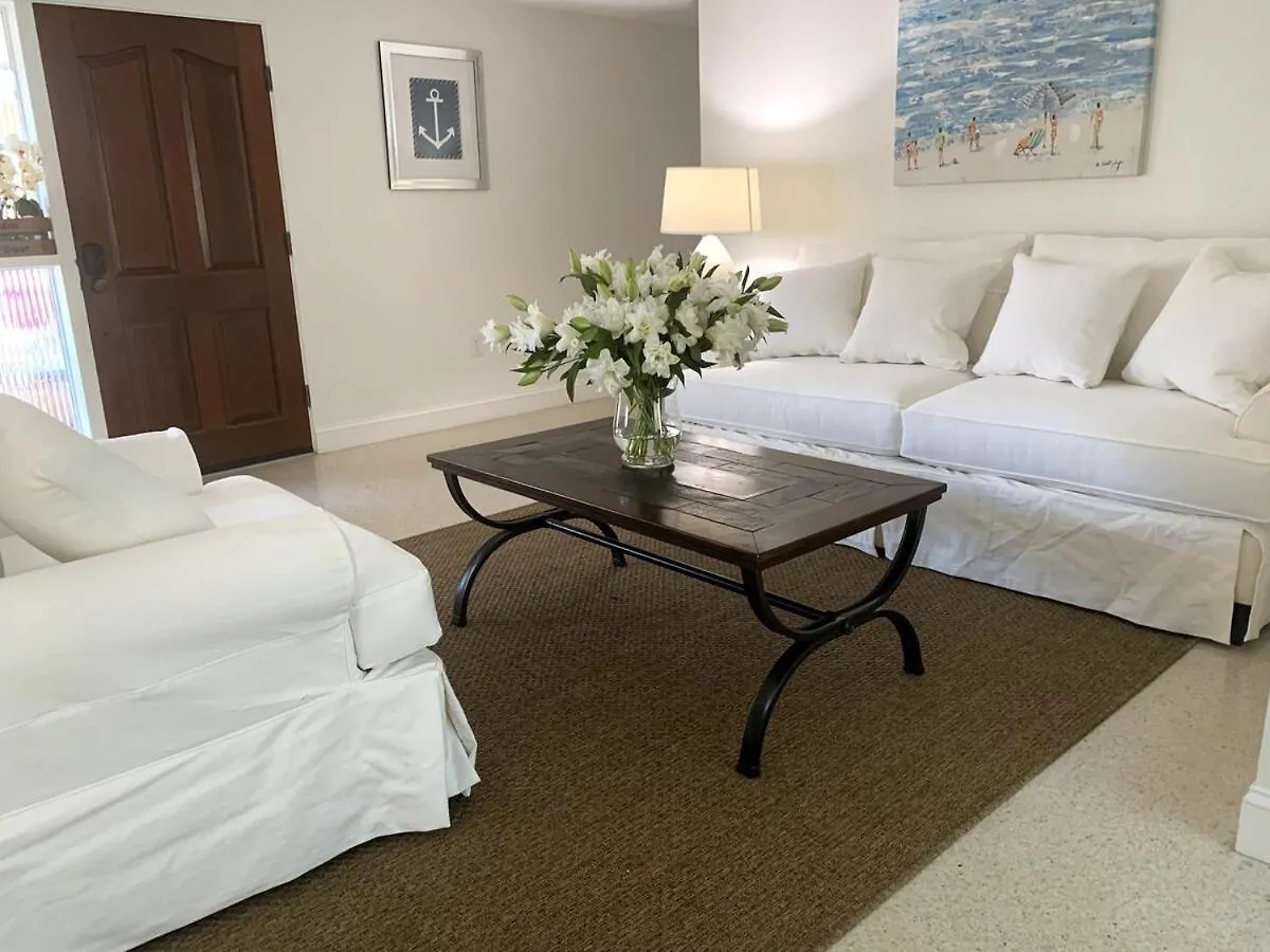 Relaxing 3br 2ba Oasis With Heated Villa