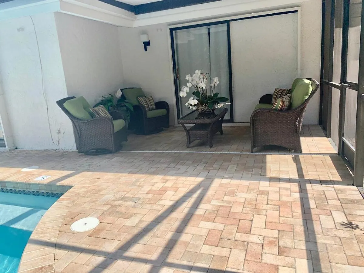 Villa Relaxing 3br 2ba Oasis With Heated *