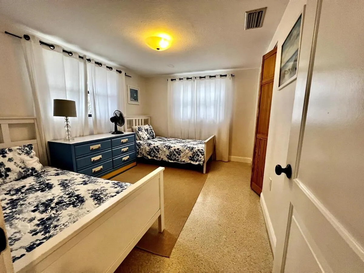 Relaxing 3br 2ba Oasis With Heated * Sarasota