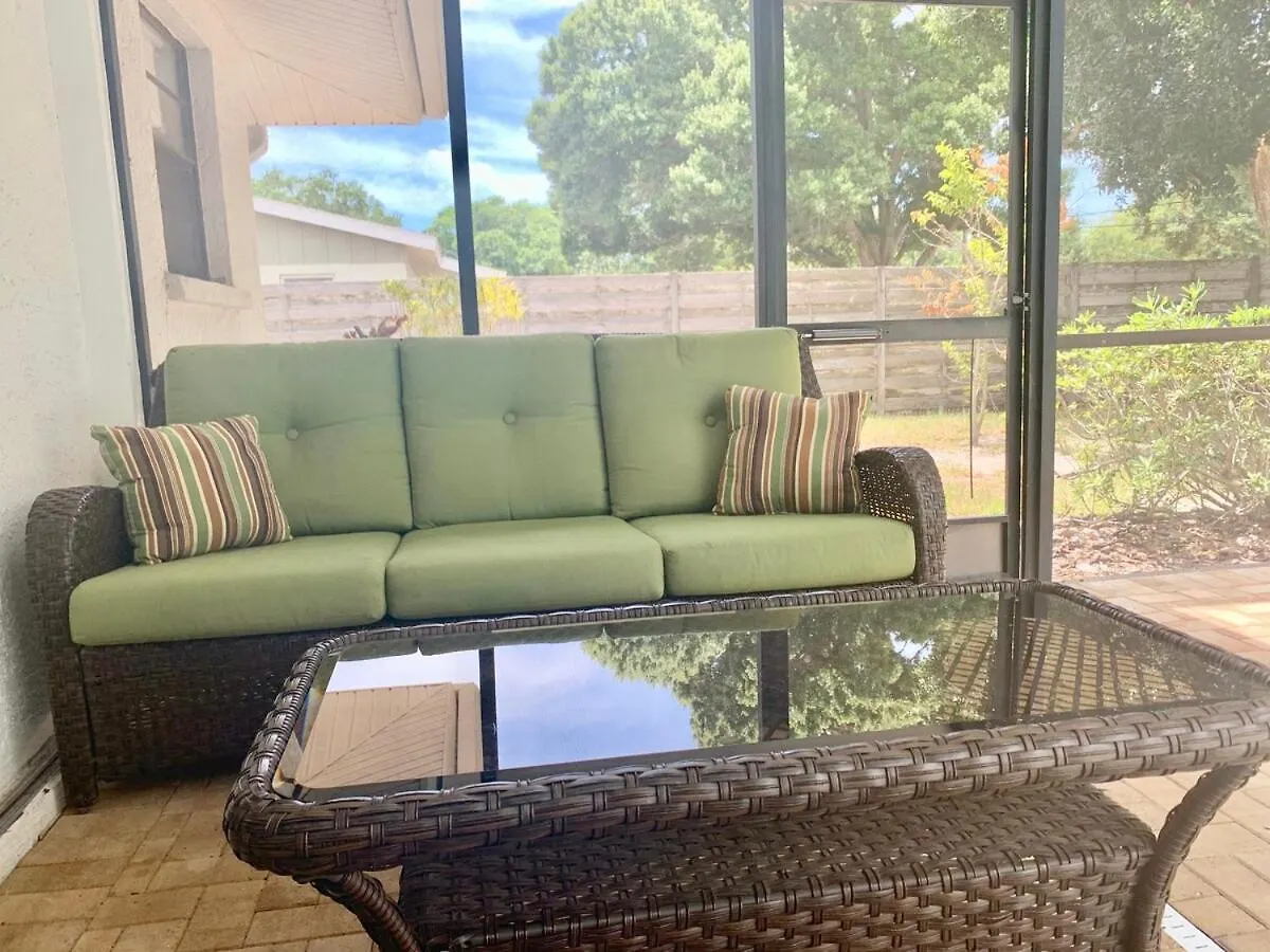 Relaxing 3br 2ba Oasis With Heated * Sarasota