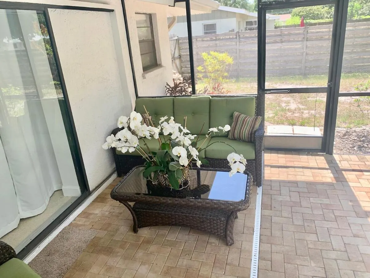 Relaxing 3br 2ba Oasis With Heated