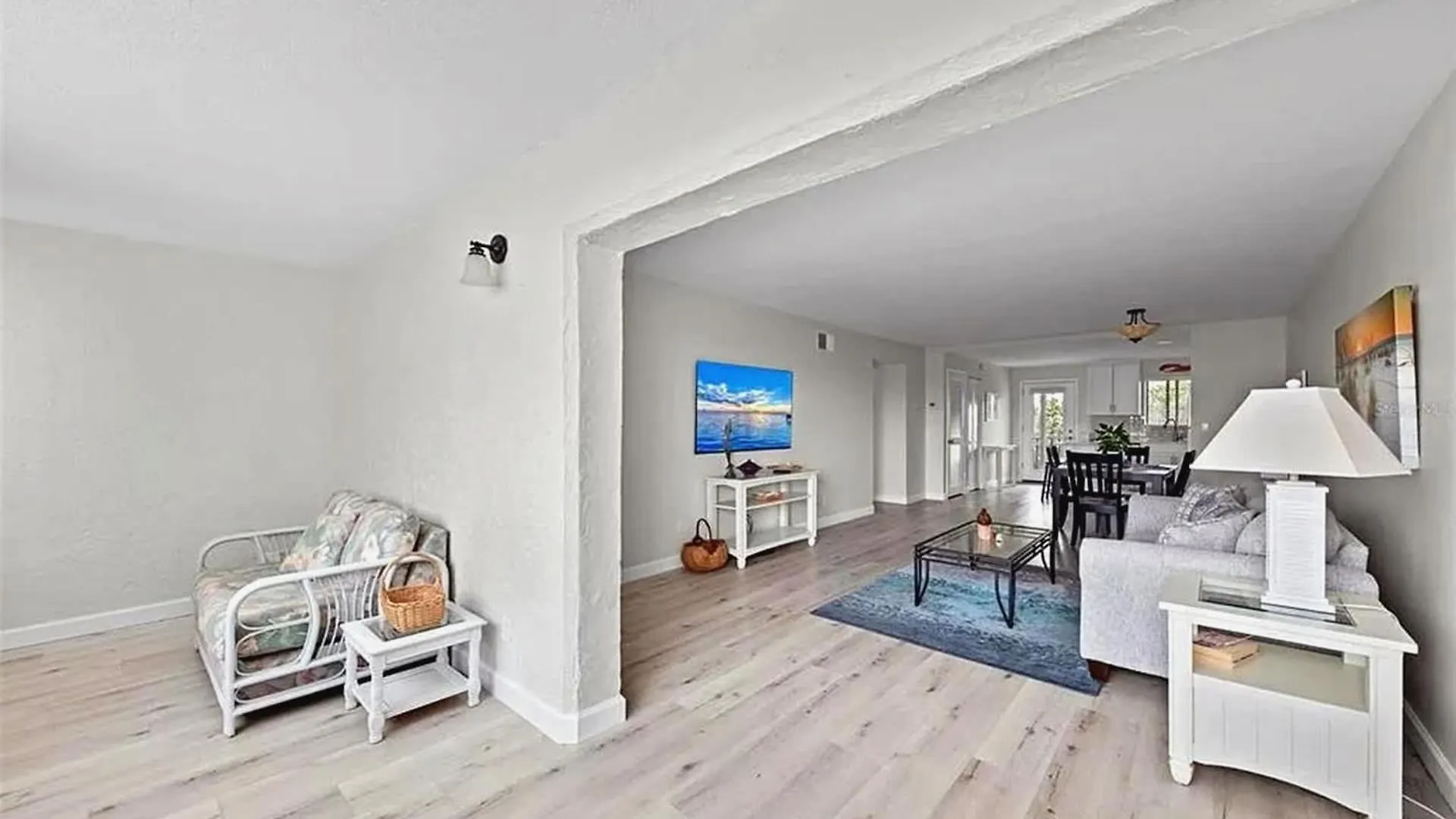Apartment Lido Stylish Coastal Retreat *