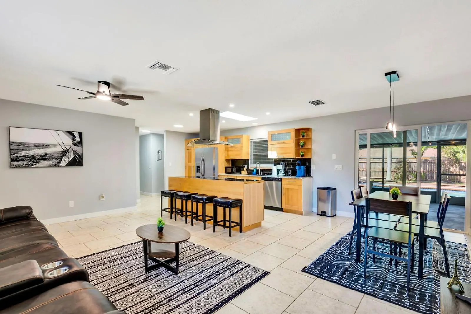 Holiday home Luxury Escape Dream Vacation With Heated Pool And *