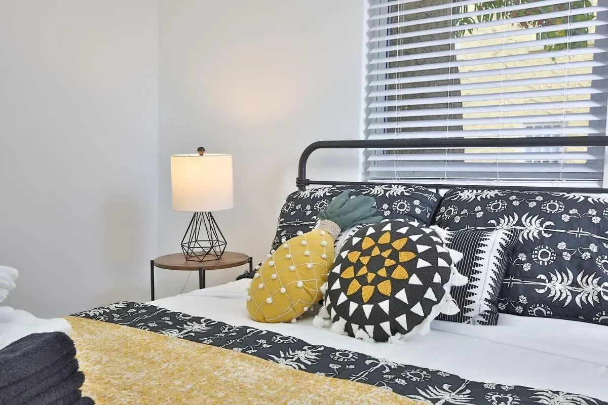 Pineapple Iii Holiday home *