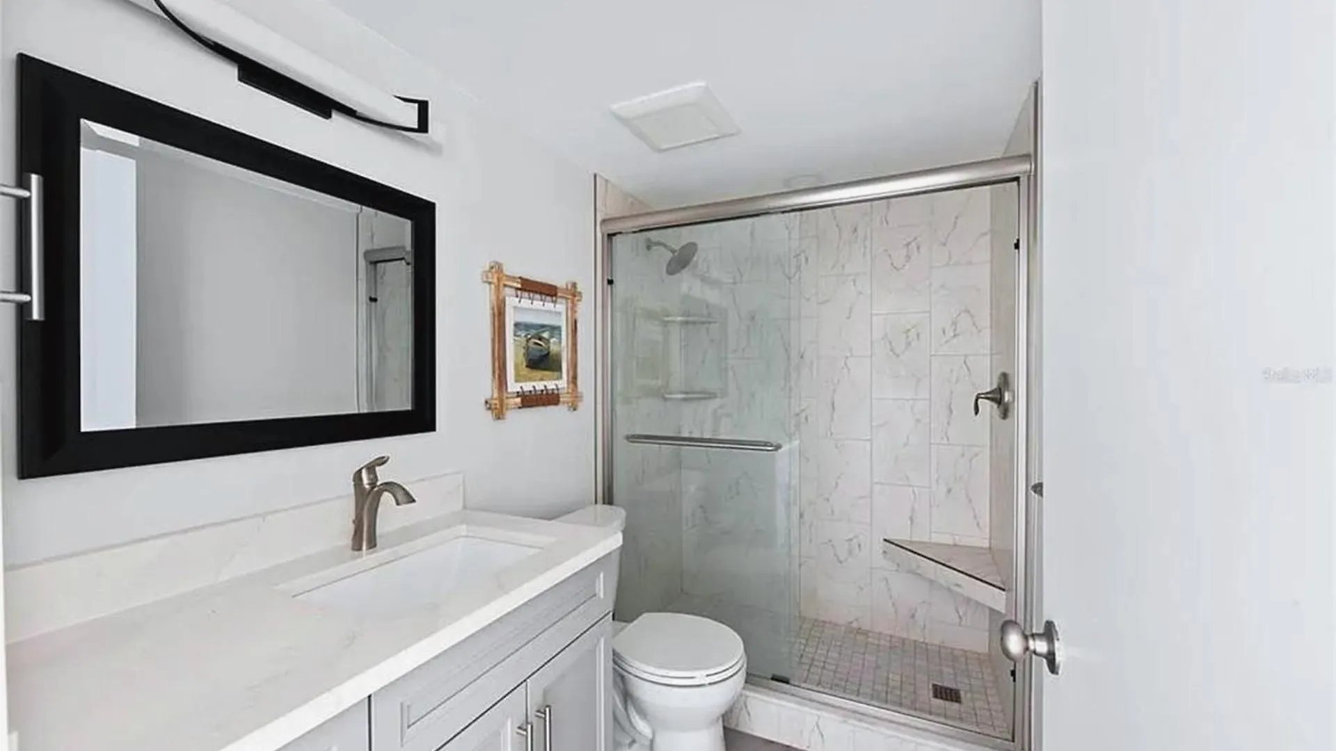 Lido Stylish Coastal Retreat