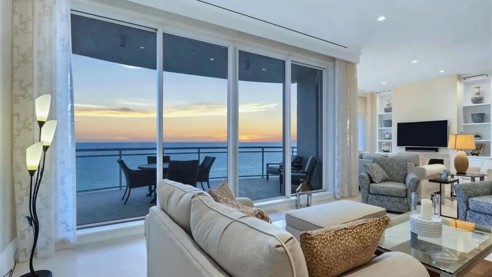 Luxury Spacious 3 Bedroom Beachfront * Sarasota