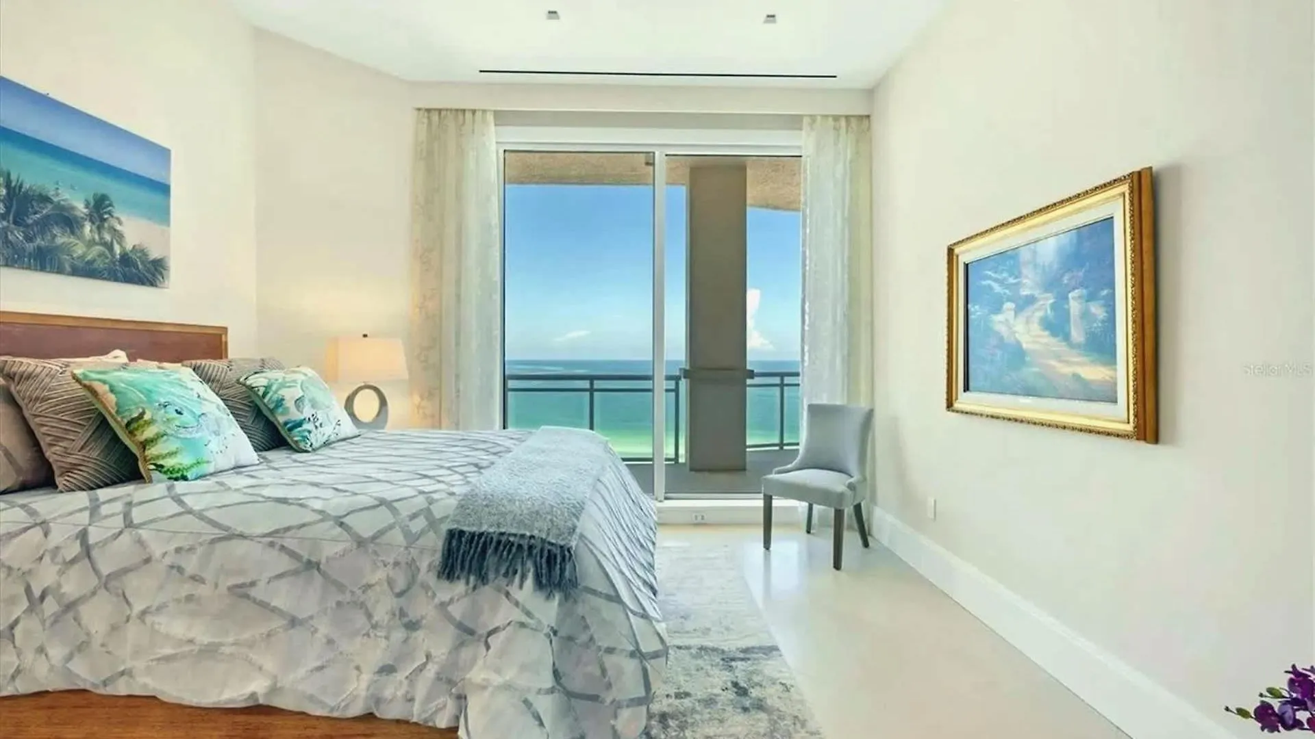 Apartment Luxury Spacious 3 Bedroom Beachfront