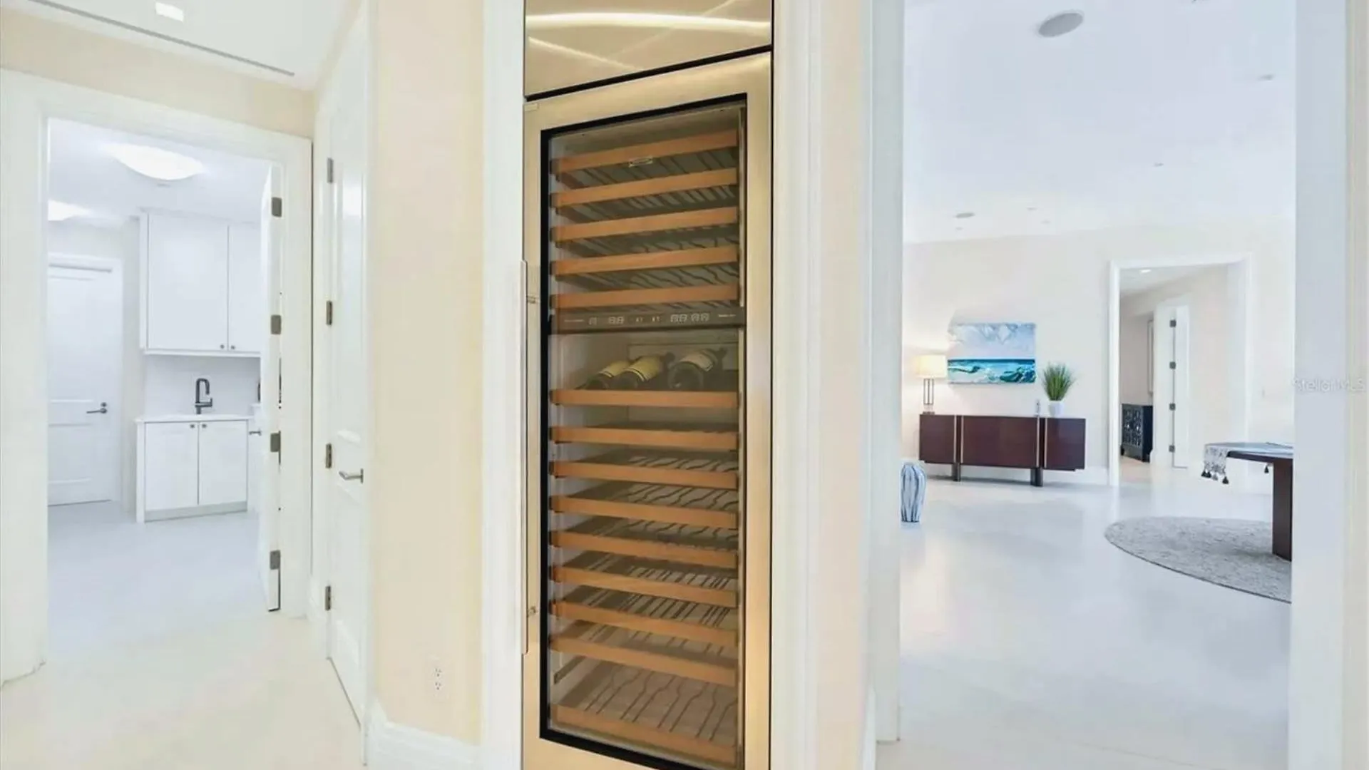 Luxury Spacious 3 Bedroom Beachfront Apartment Sarasota