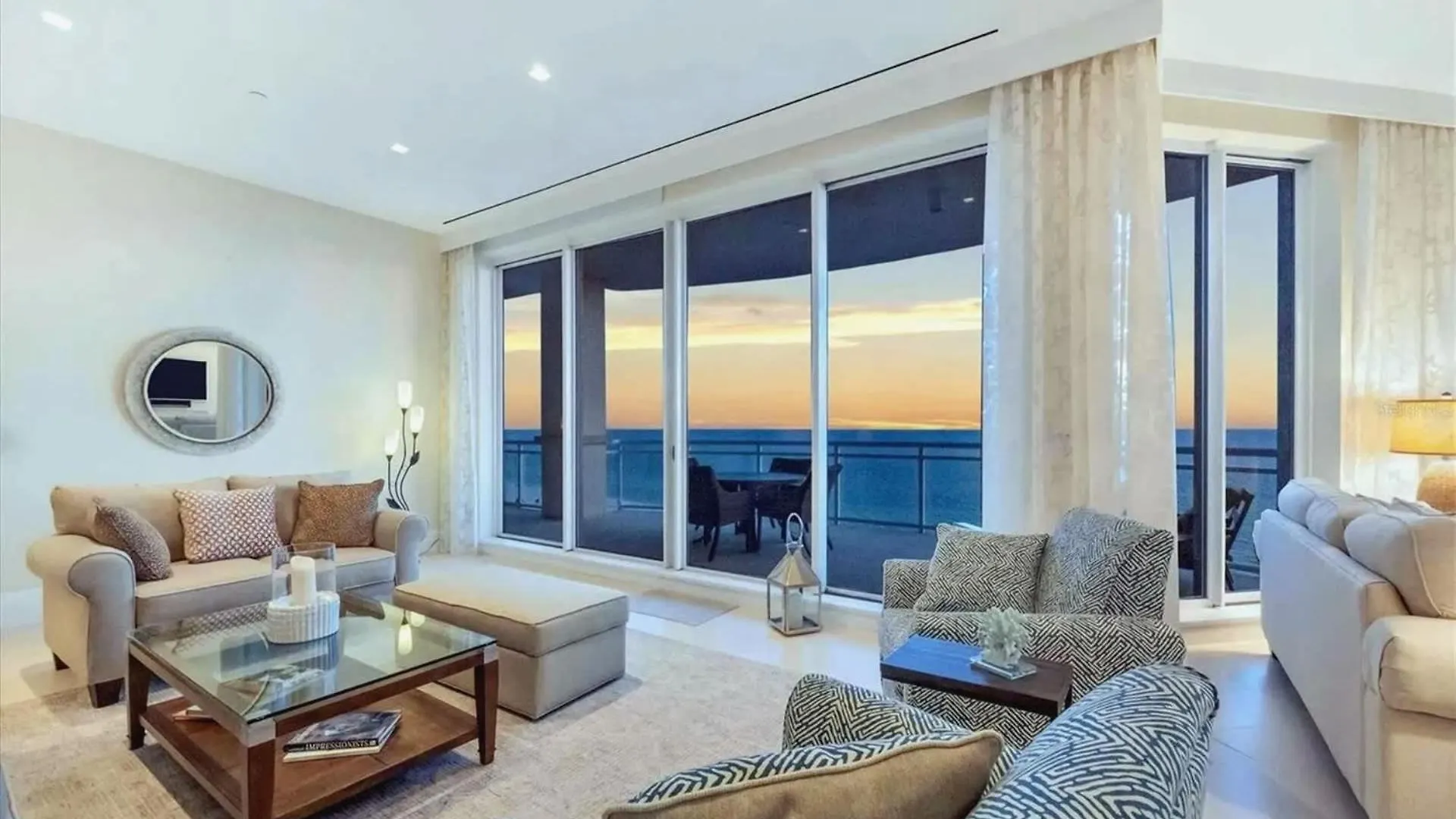 Luxury Spacious 3 Bedroom Beachfront
