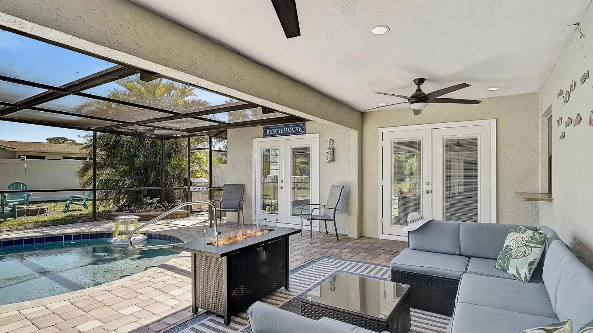 Holiday home The Luxe Oasis
