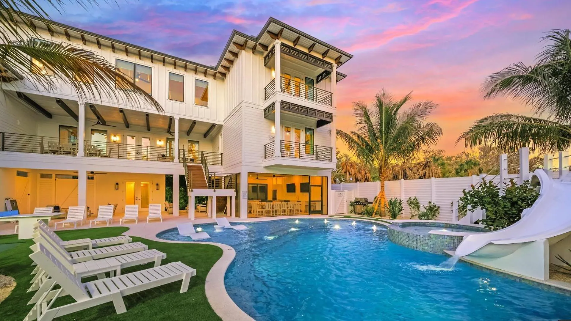 Coastal Canopy Holiday home *