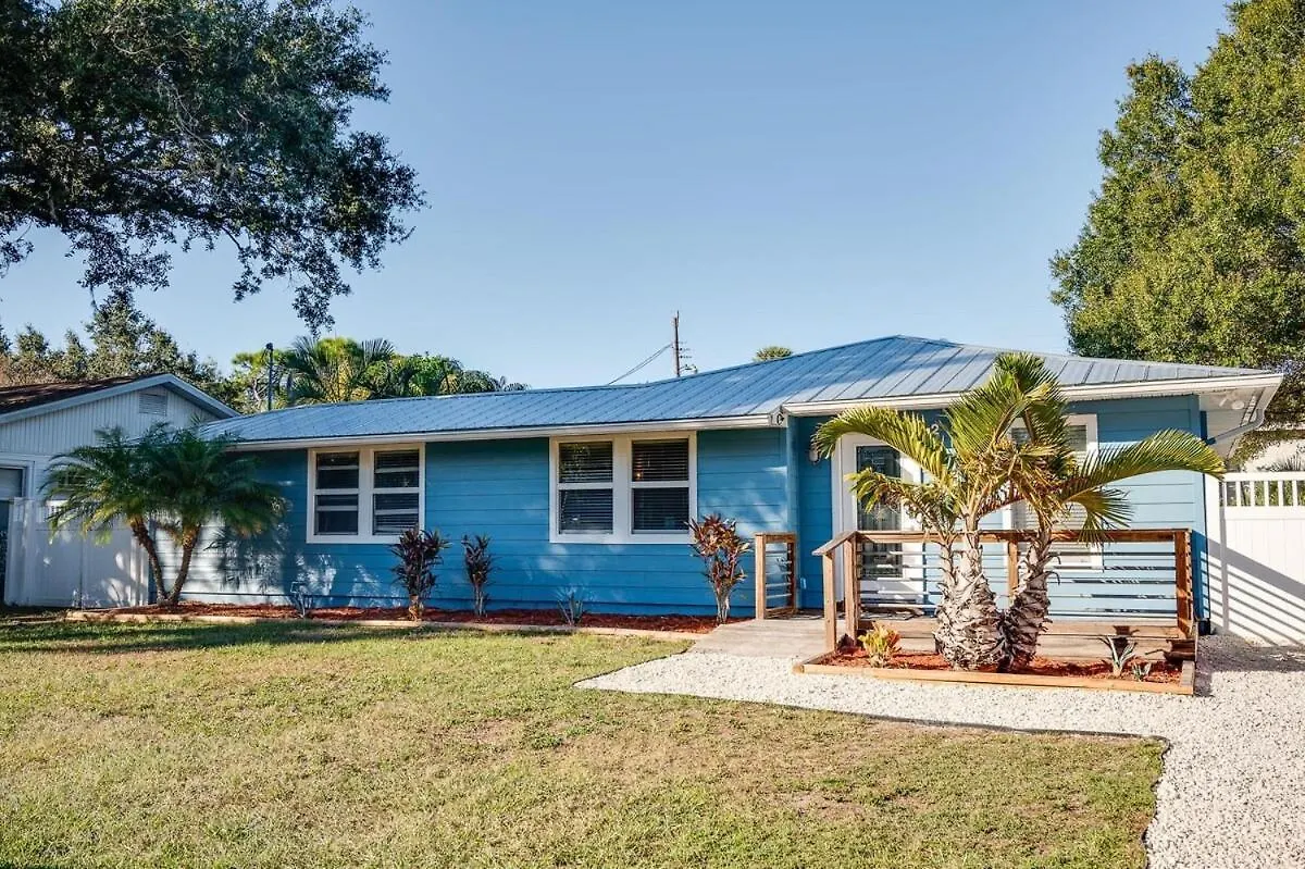 Blue Oasis An Inviting Downtown Retreat * Sarasota