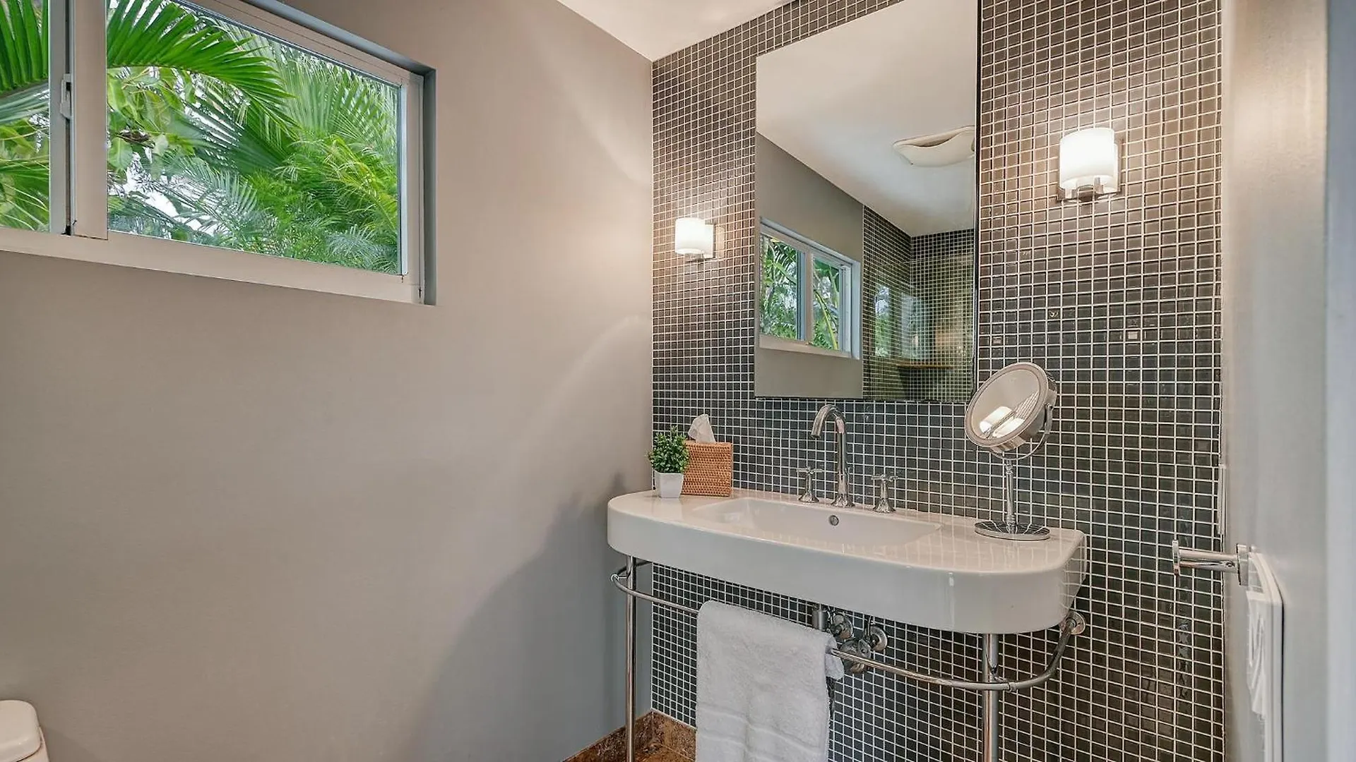 Luxe Oasis - 517 Holiday home