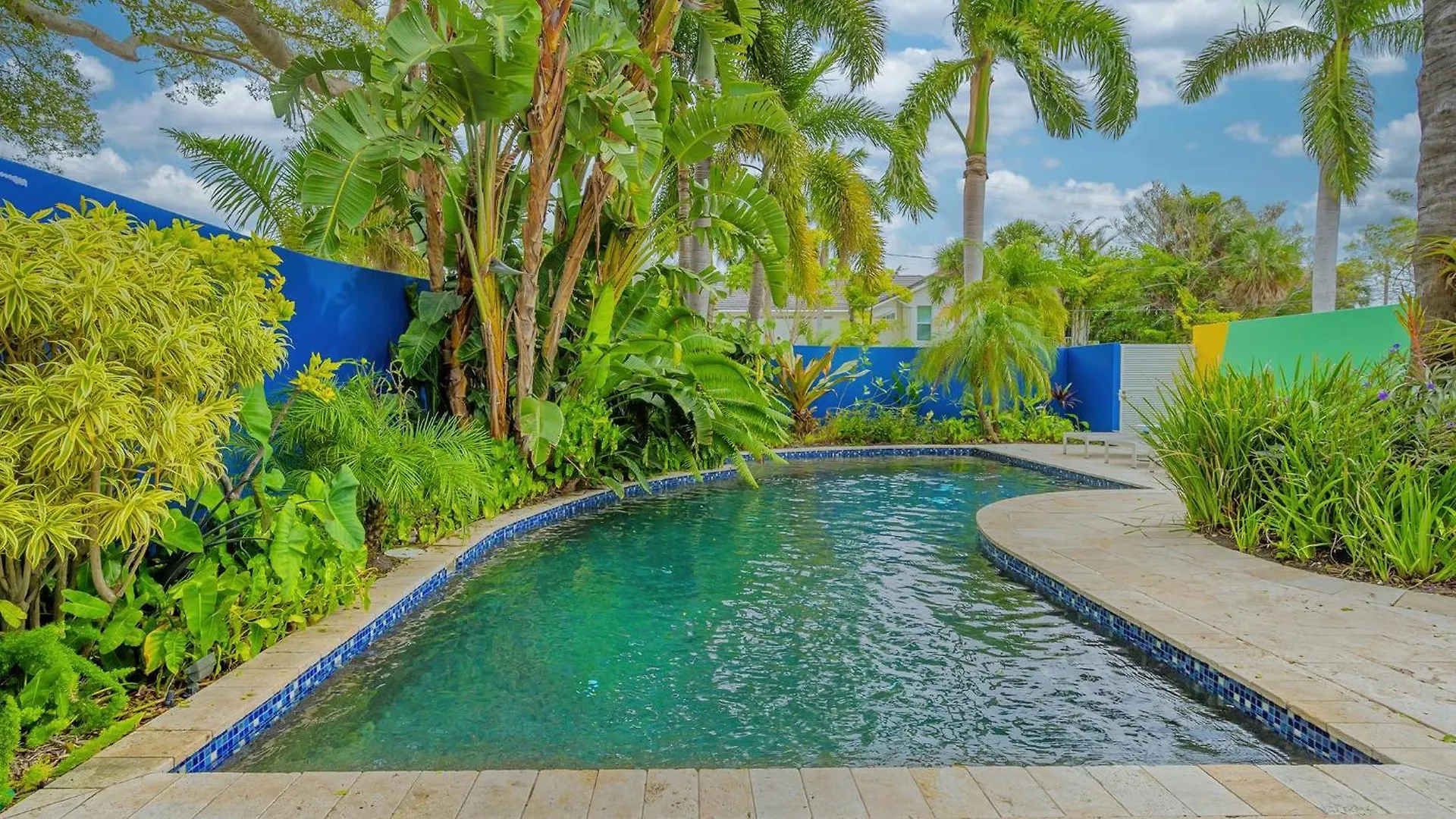 Luxe Oasis - 517 Sarasota