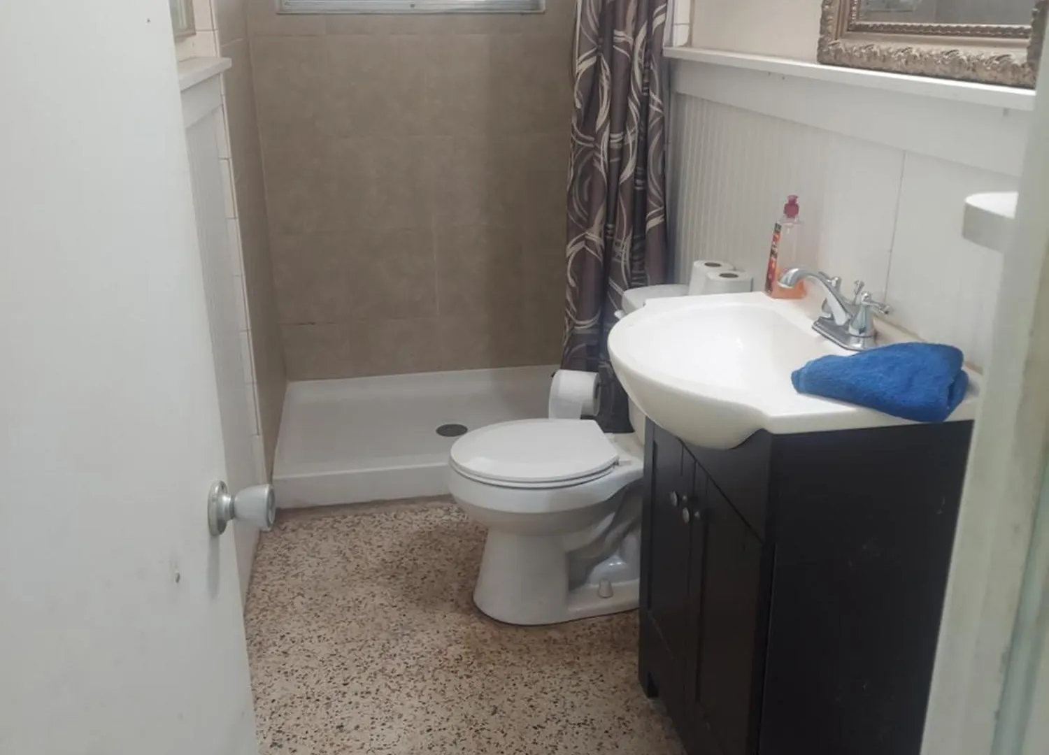 2 Bedroom House 5 Min From Beaches And Downtown Holiday home