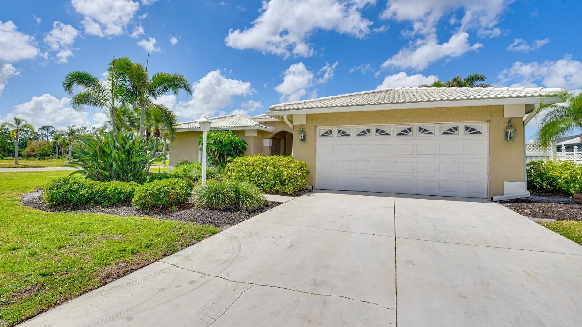 Lanai, And Sunset Views In Holiday home Sarasota