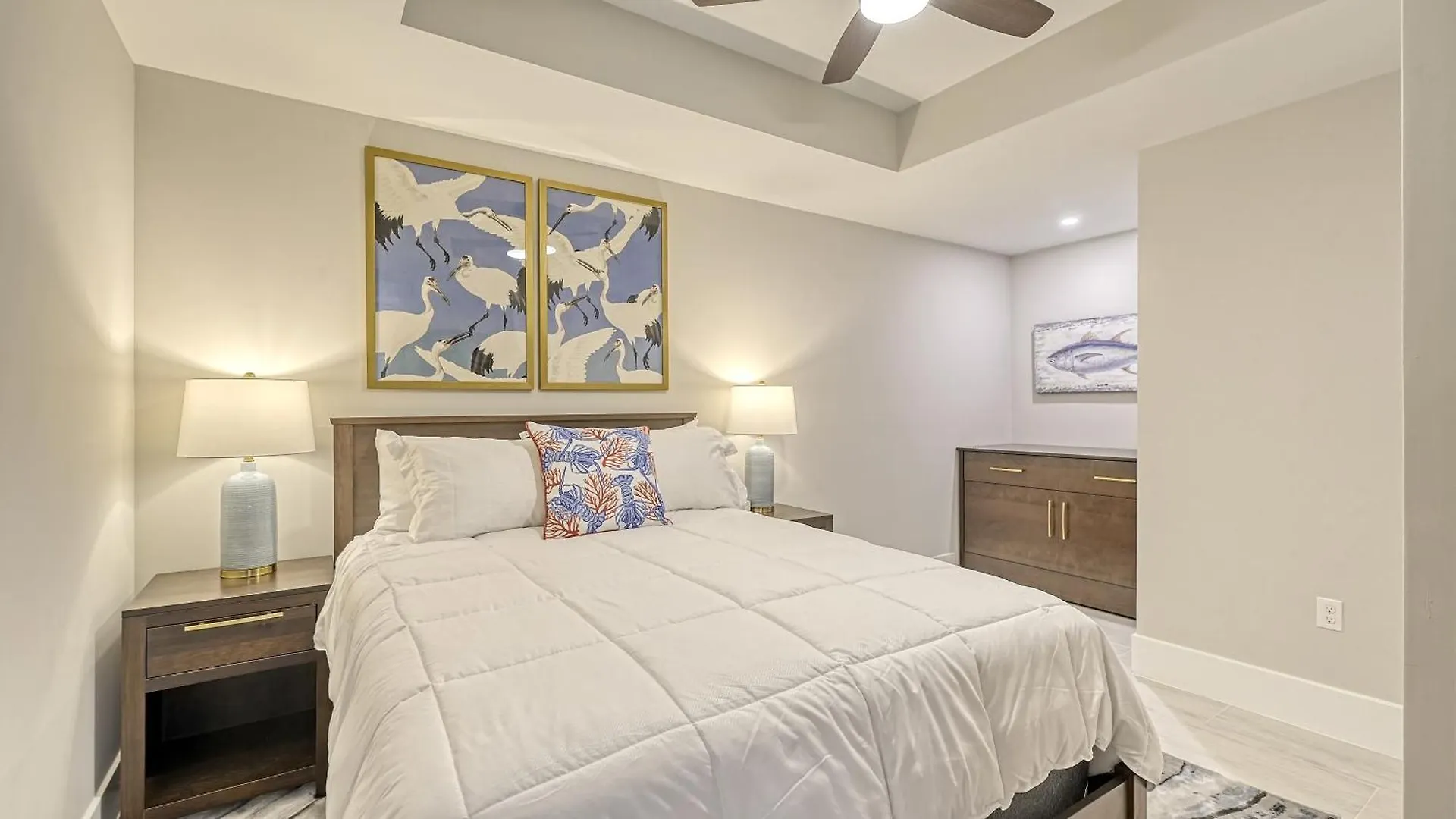 Ten35 Seaside Apartment