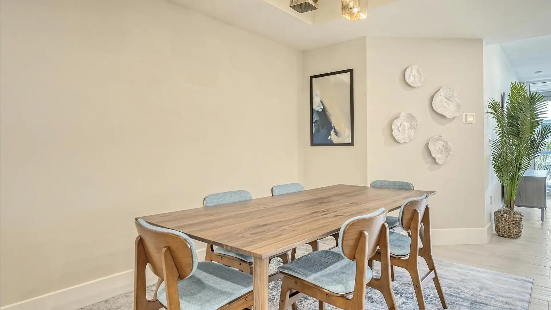 Apartment Ten35 Seaside *