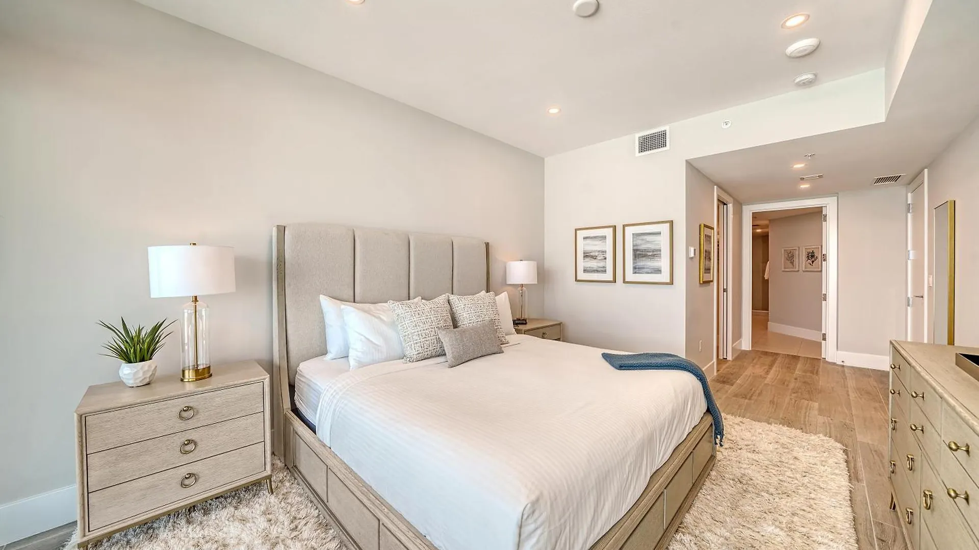 Apartment Ten35 Seaside *