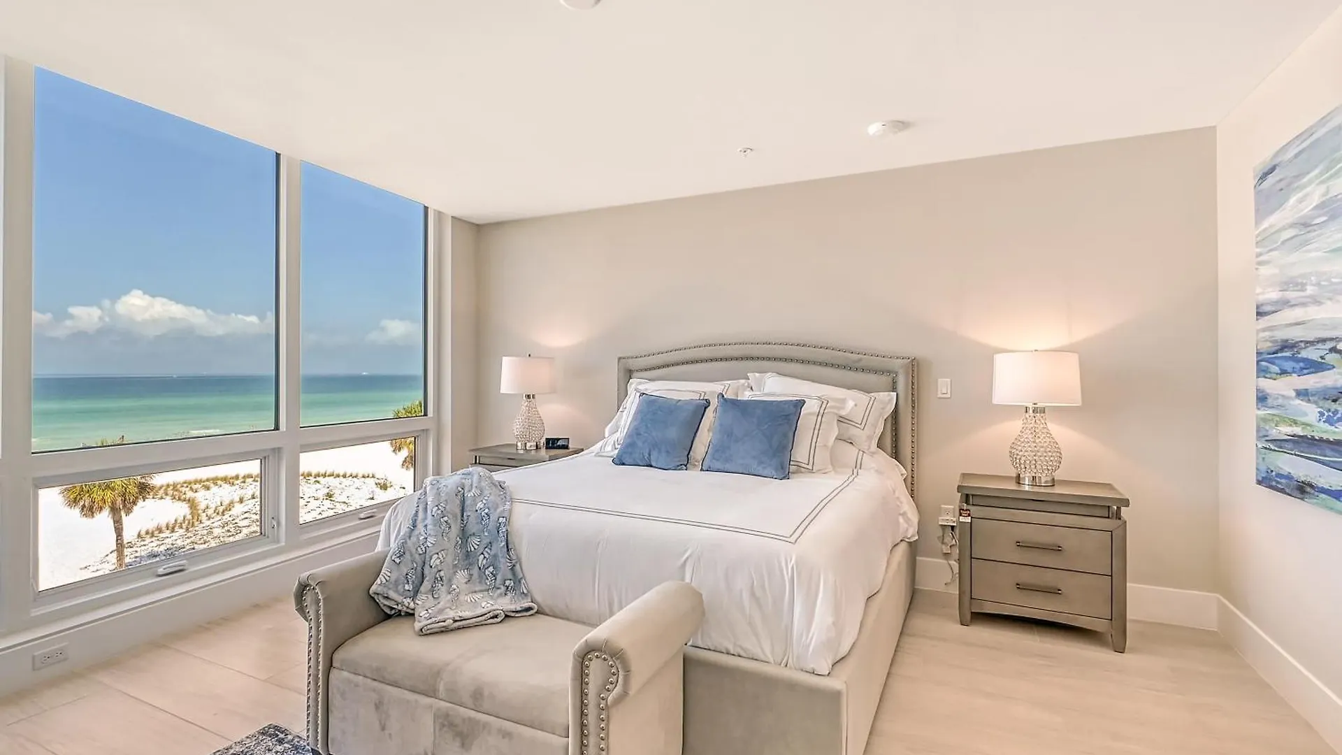 Ten35 Seaside