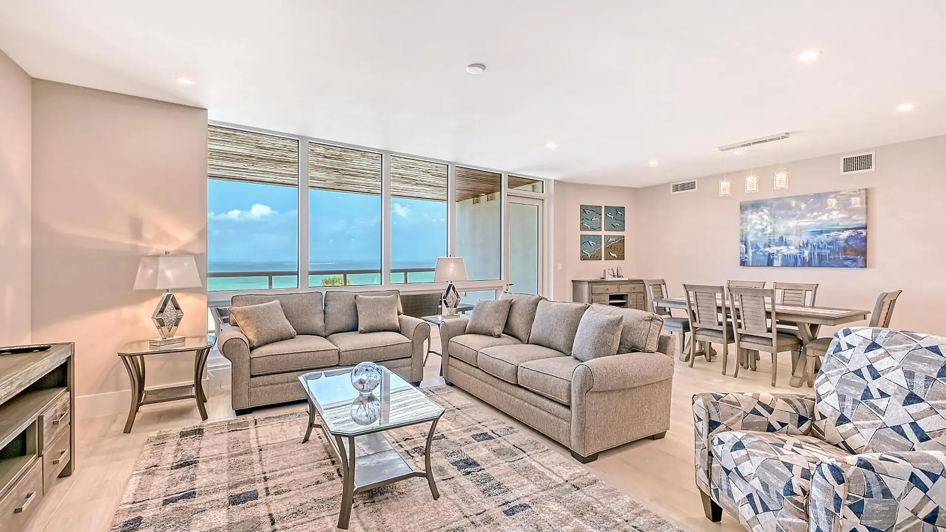 Ten35 Seaside *