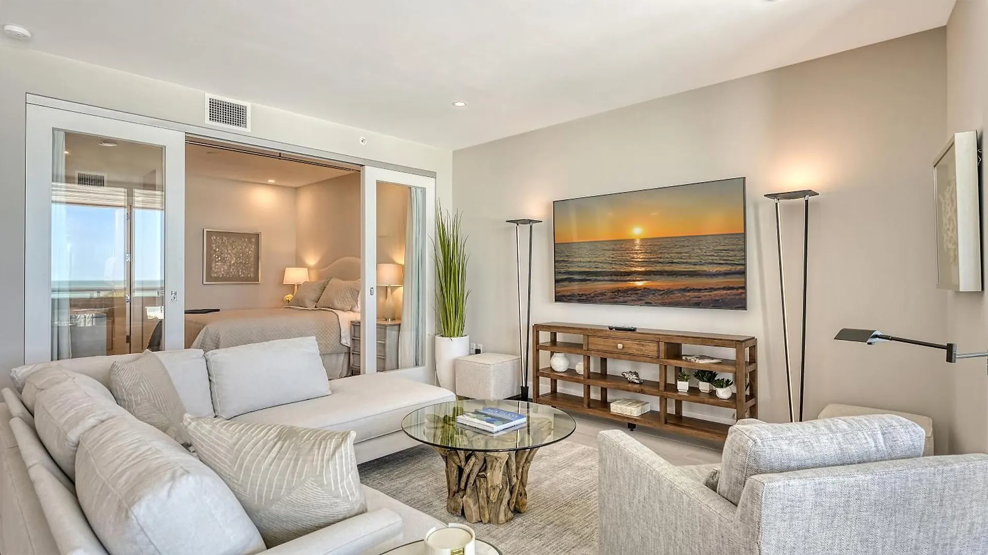 Ten35 Seaside