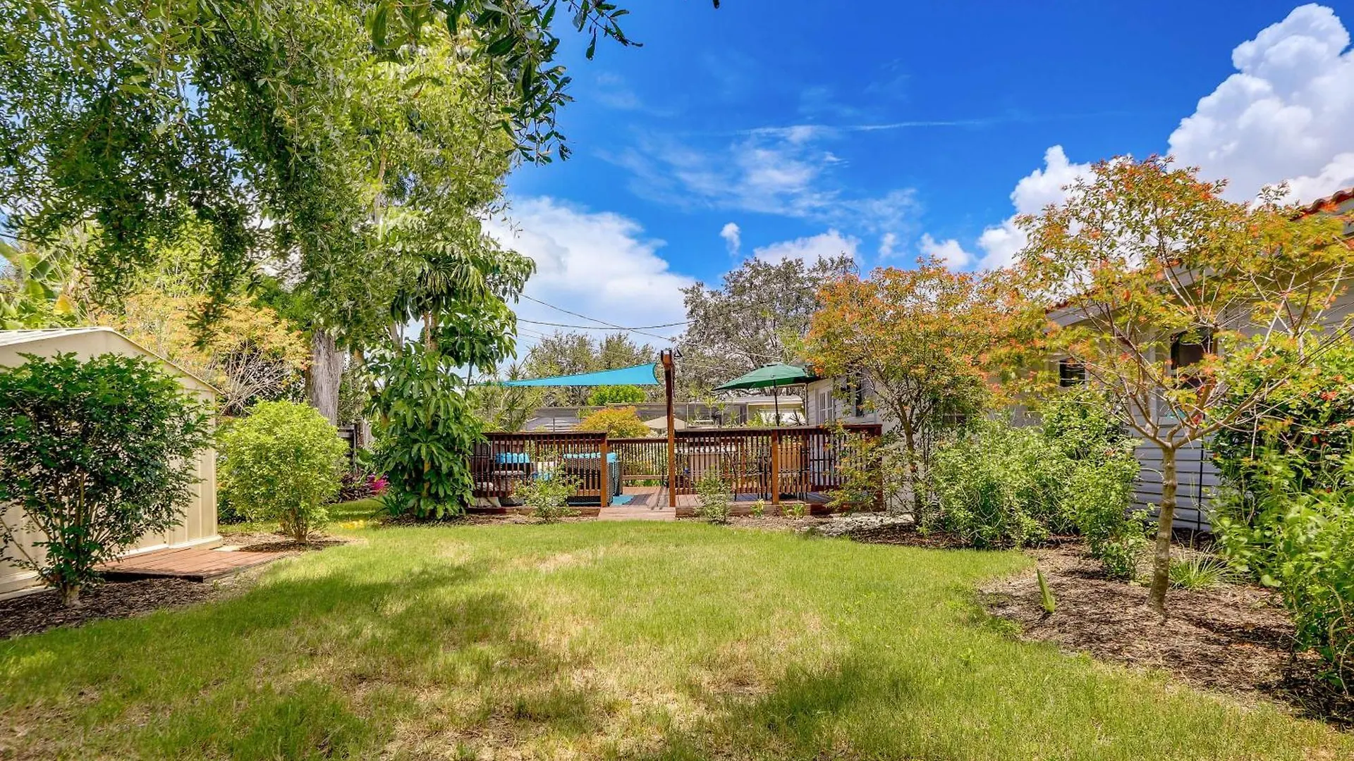 Charming With Deck, 3 Mi To Beaches! * Sarasota