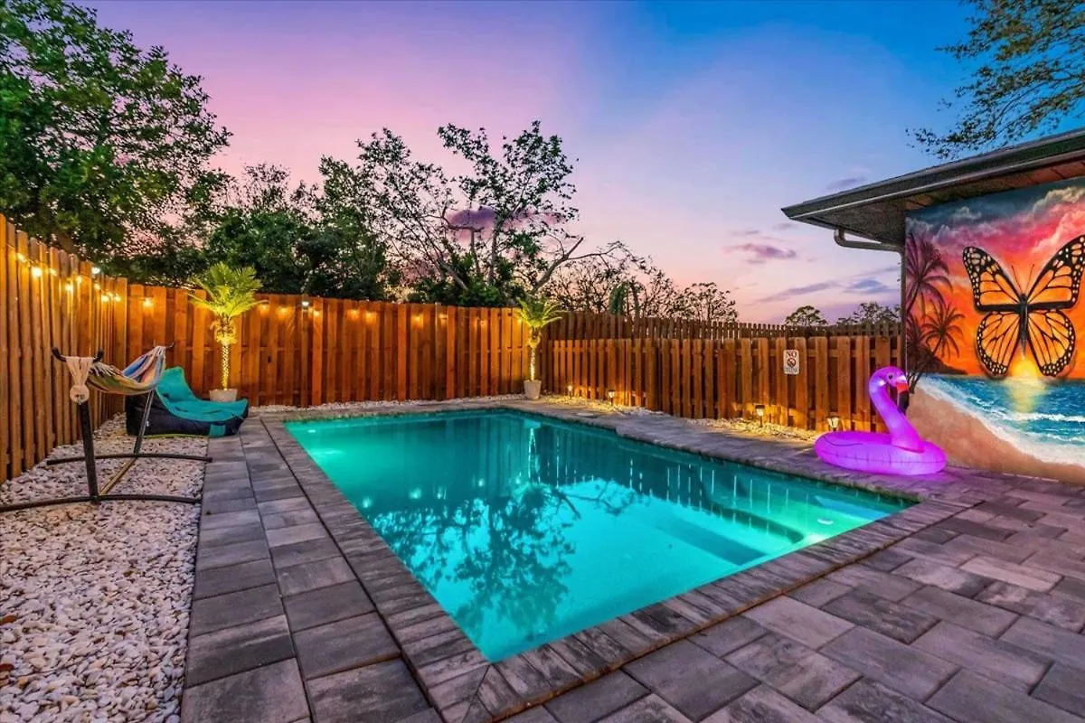 Fun 4Bd Saltwater Pool Oasis Games Near Beaches Holiday home